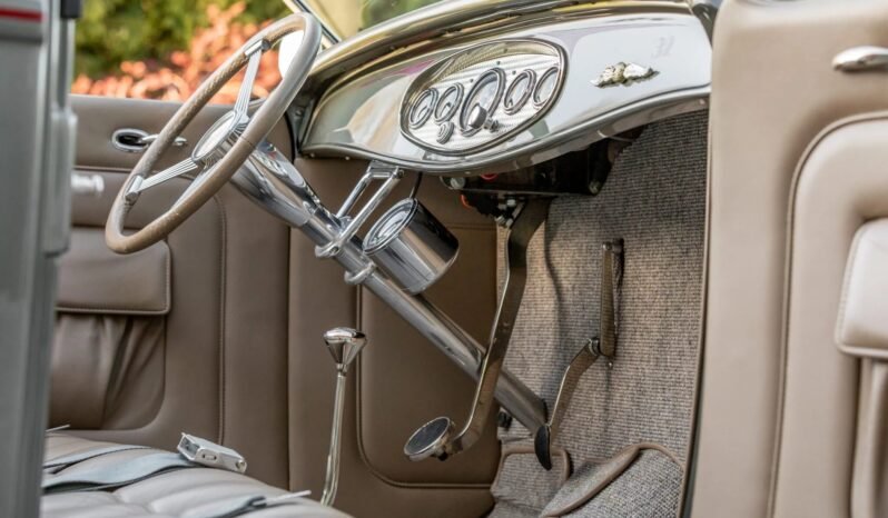 
								1932 Ford Roadster Highboy V8 Hot Rod full									