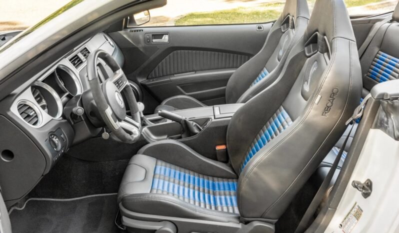 
								2013 Ford Mustang Shelby GT500 V8 full									