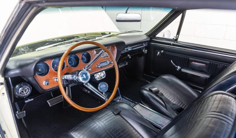 
								1966 Pontiac GTO Hardtop V8 full									