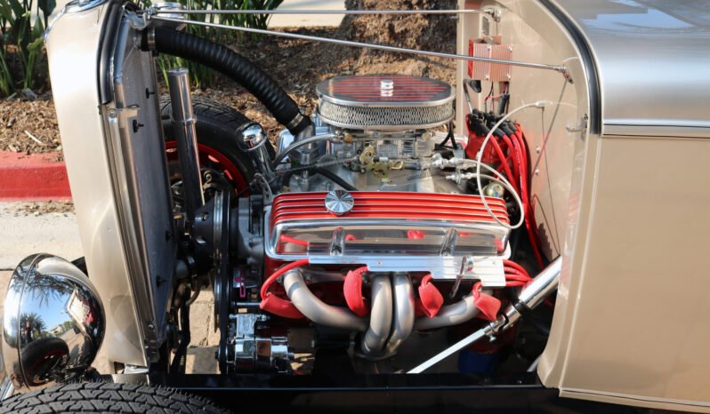 
								1932 Ford Roadster Deuce Highboy full									