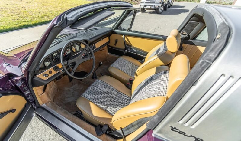 
								1972 Porsche 911T Targa full									