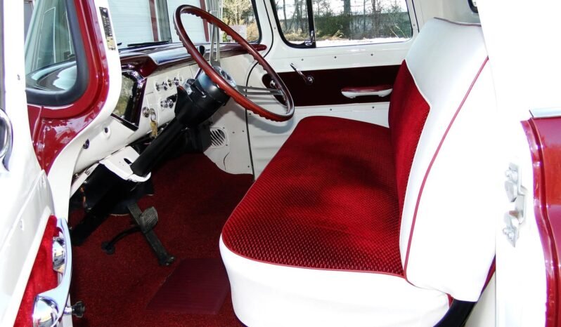 
								1957 Chevrolet 3100 V8 full									