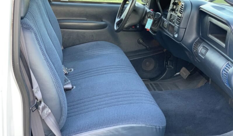 
								2000 GMC Sierra Classic K2500 SL full									