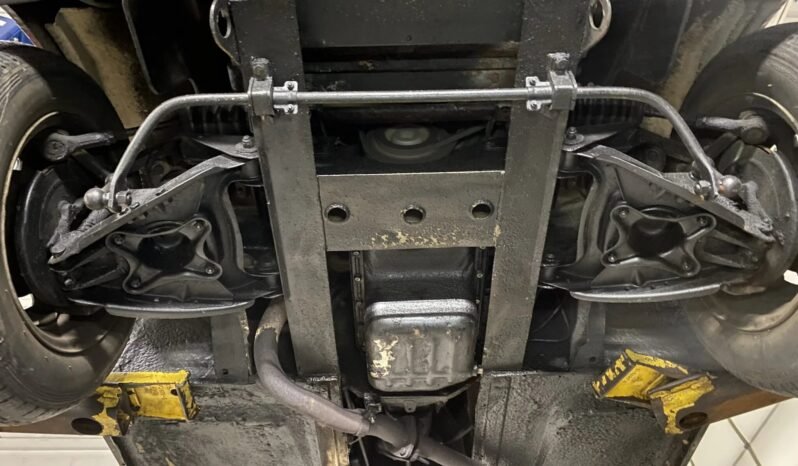 
								1976 MG Midget 1500 Special full									