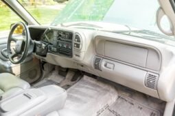 
										1999 Chevrolet K1500 Suburban LT 4X4 full									