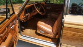 1983 Jeep Wagoneer Limited V8
