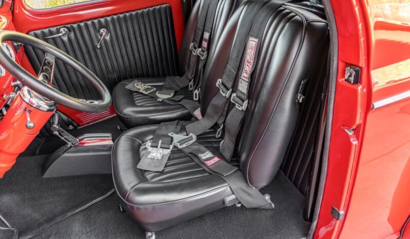 
								1940 Willys Model 440 full									