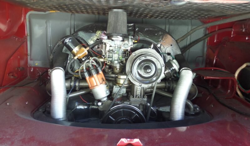 
								1971 Volkswagen Type-2 Transporter full									