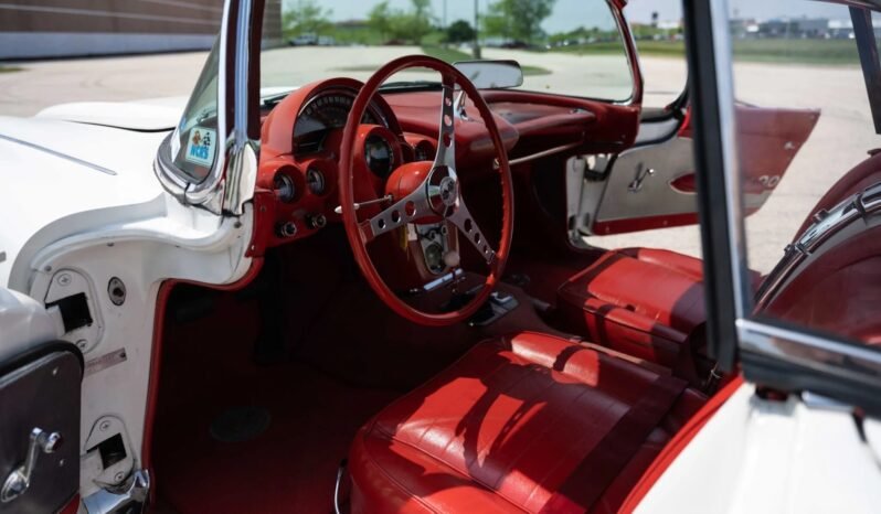 
								1959 Chevrolet Corvette White full									
