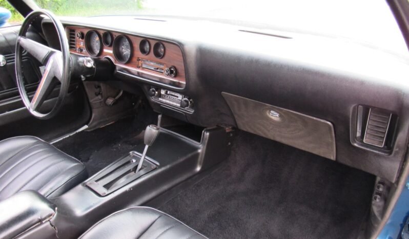 
								1976 Pontiac Firebird Formula V8 full									