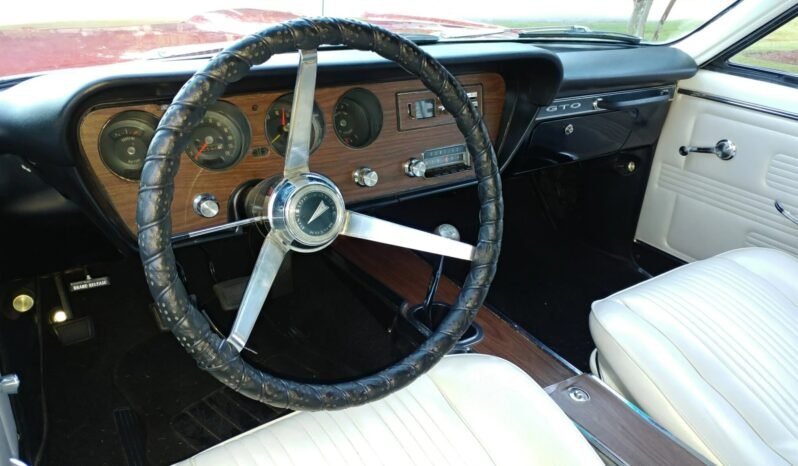 
								1967 Pontiac GTO Red full									