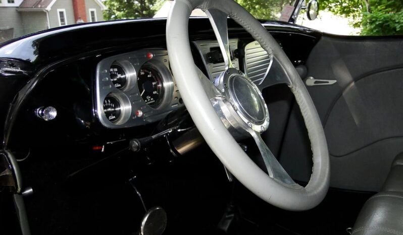 
								1934 Ford Highboy Roadster full									