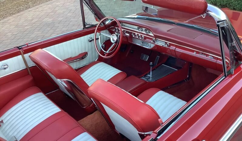 
								1962 Ford Galaxie 500XL full									