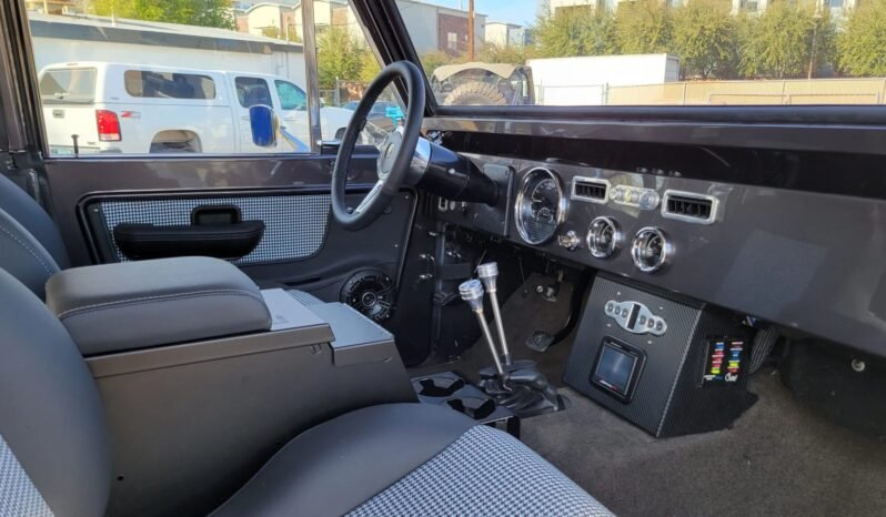 
								1968 Ford Bronco Fuel-Injected full									