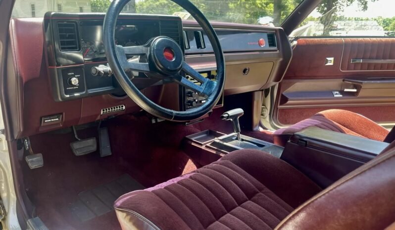 
								1986 Chevrolet Monte Carlo SS Aerocoupe V8 full									
