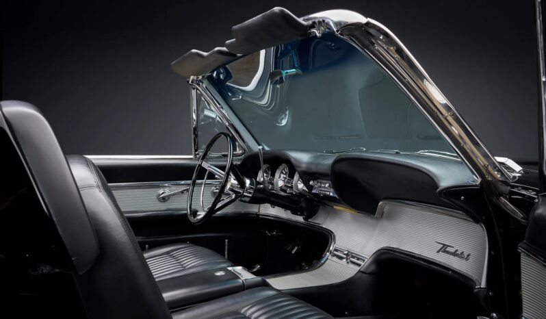 
								1962 Ford Thunderbird Convertible full									