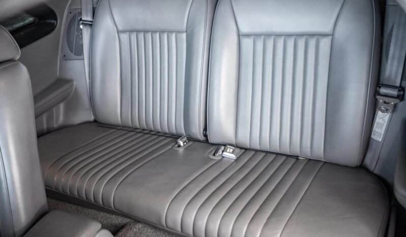 
								1993 Ford Mustang SVT Cobra V8 full									