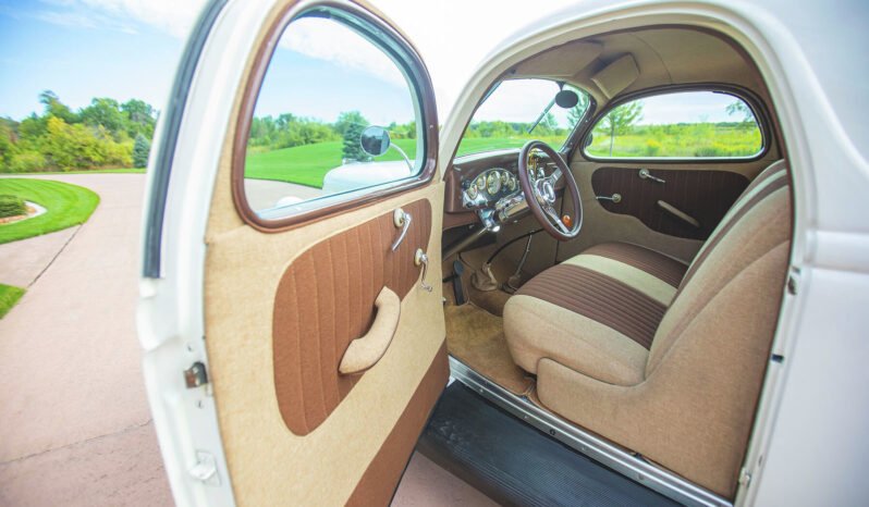
								1935 Ford Model 48 Three-Window Coupe full									
