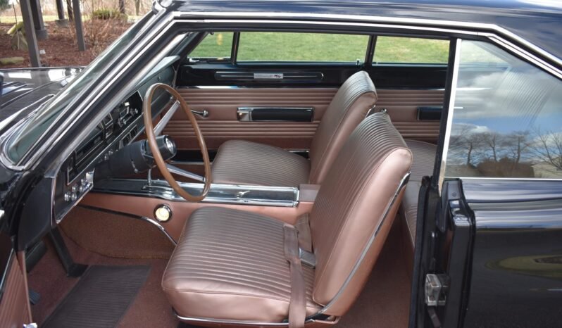 
								1967 Dodge Coronet R/T V8 full									