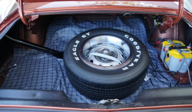 
								1970 Dodge Charger R/T V8 full									