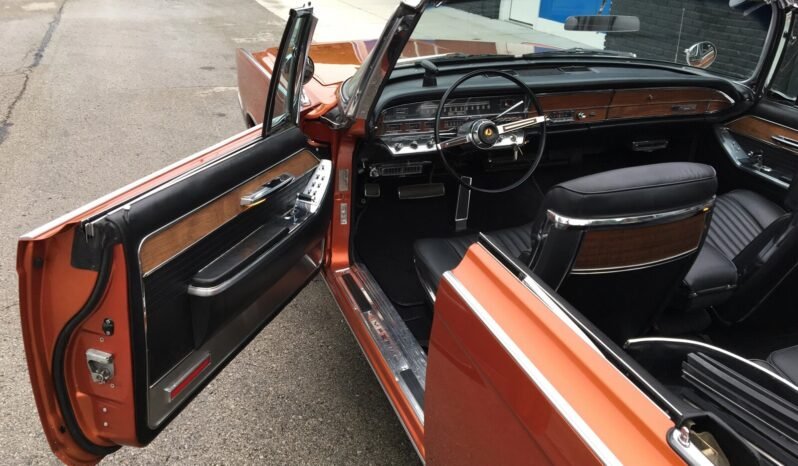 
								1966 Chrysler Imperial Crown full									