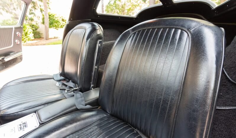 
								1963 Chevrolet Corvette Split-Window Ermine White full									