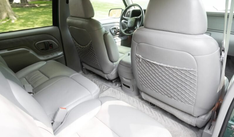 
								1999 Chevrolet K1500 Suburban LT 4X4 full									