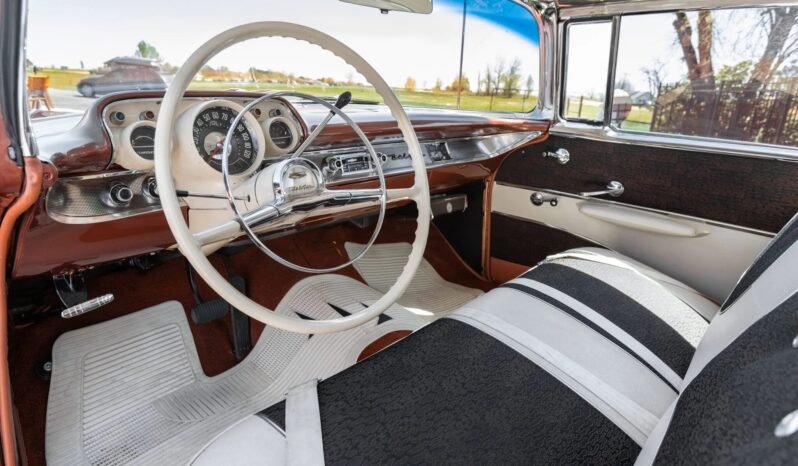 
								1957 Chevrolet Bel Air V8 4-Speed full									