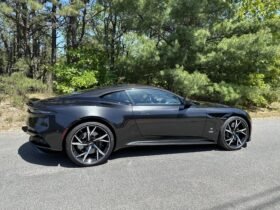 2021 Aston Martin DBS