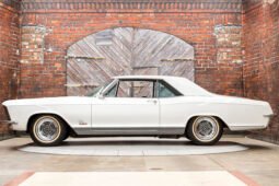 1965 Buick Riviera Arctic White
