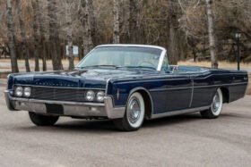 1966 Lincoln Continential Convertible Blue