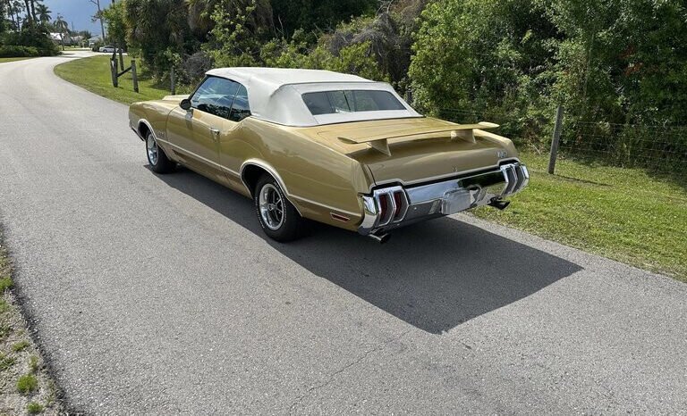 
								1970 Oldsmobile 442 Convertible full									