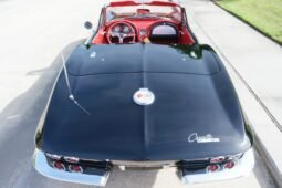 
										1963 Chevrolet Corvette V8 full									