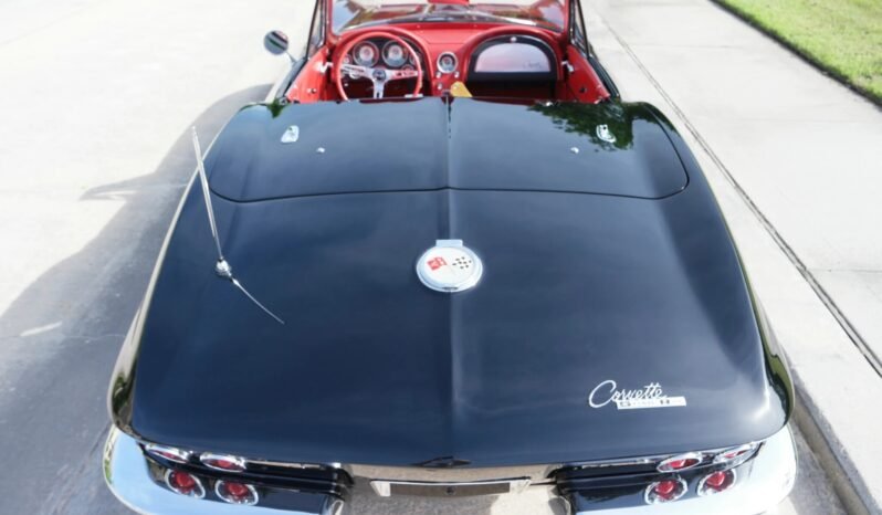 
								1963 Chevrolet Corvette V8 full									