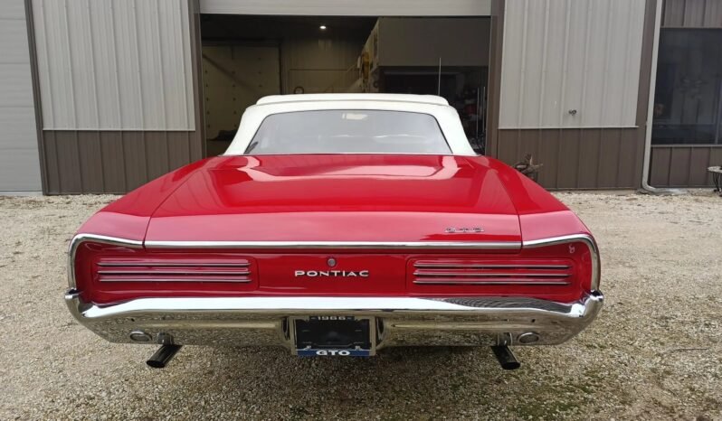 
								1966 Pontiac GTO V8 full									