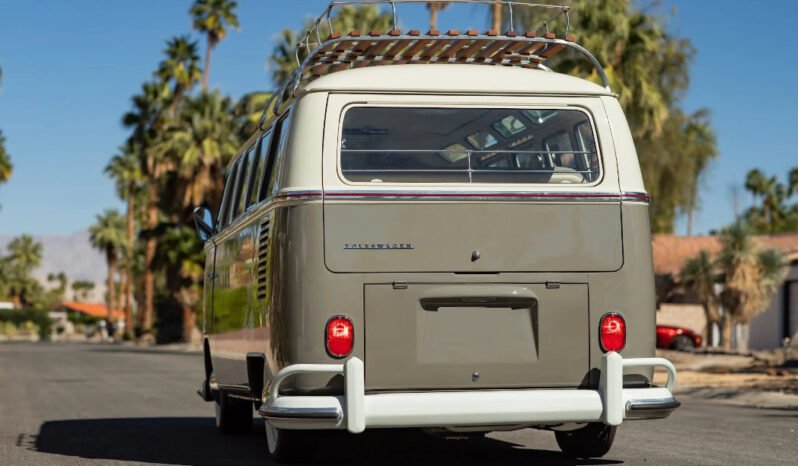 
								1964 Volkswagen Type 2 Deluxe 21-Window full									