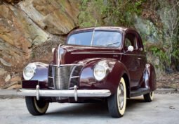 1940 Ford Deluxe Coupe V8 3-Speed