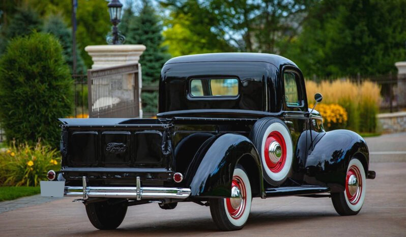 
								1941 Ford F-1 Pickup Truck full									