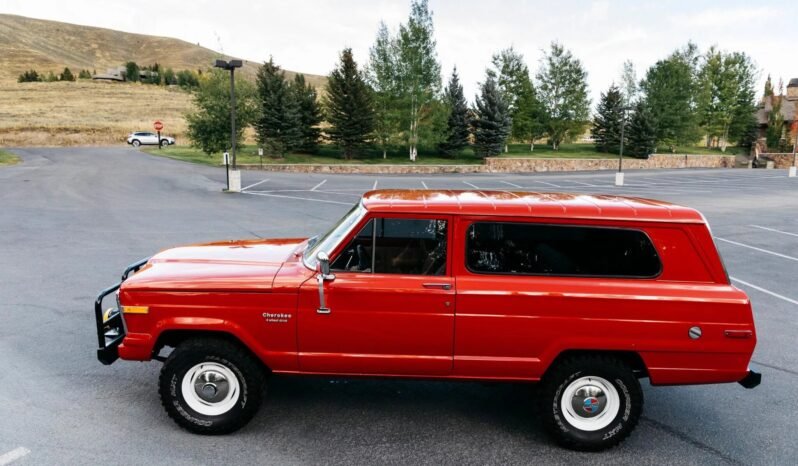 
								1979 Jeep Cherokee V8 full									