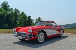 1961 Chevrolet Corvette Fuel-Injected V8