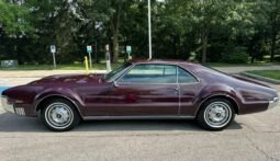 1966 Oldsmobile Toronado Deluxe V8