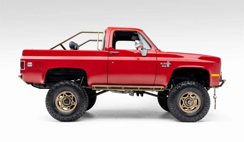 
								1986 Chevrolet K5 Blazer Silverado full									