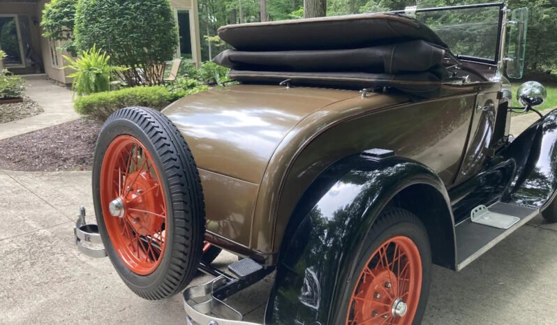 
								1929 Ford Model A Roadster full									