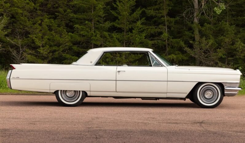 
								1964 Cadillac DeVille Coupe full									
