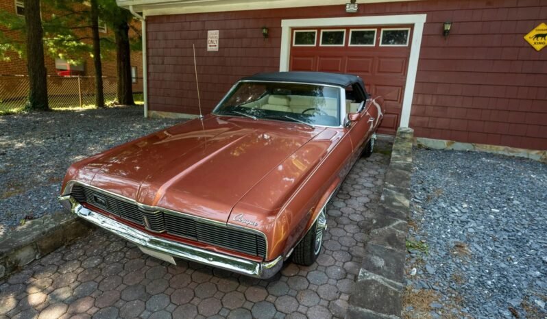 
								1969 Mercury Cougar XR-7 full									