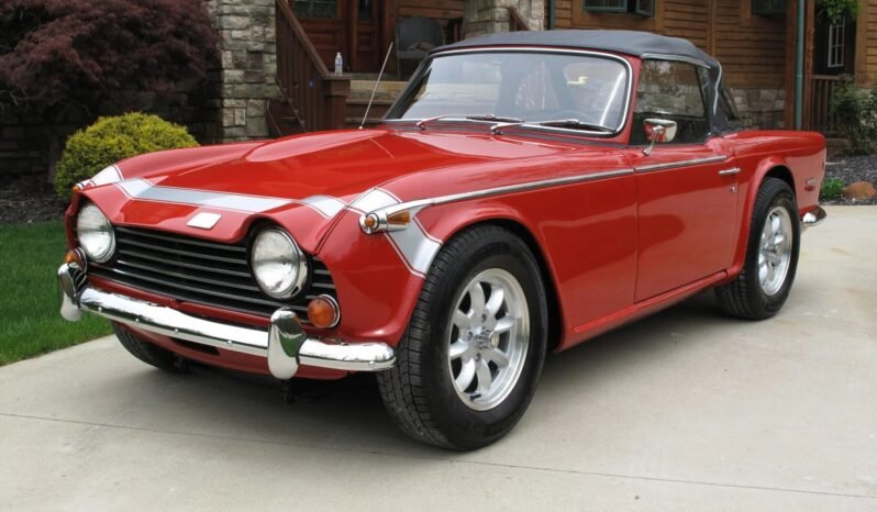 
								1968 Triumph TR250 Soft Top full									