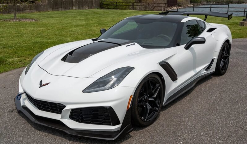 
								2019 Chevrolet Corvette ZR1 V8 full									