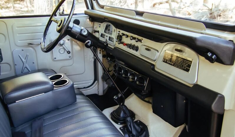 
								1970 Toyota Land Cruiser FJ40 full									