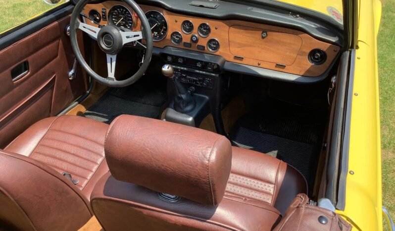 
								1974 Triumph TR6 Yellow full									