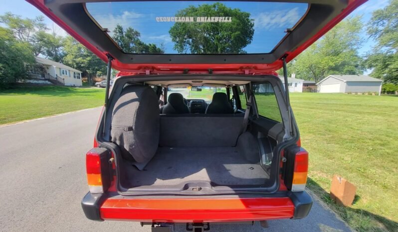 
								2000 Jeep Cherokee Sport full									